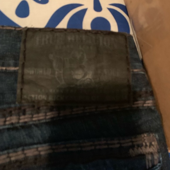 TrueReligion Jeans 2 pairs - Picture 5 of 6